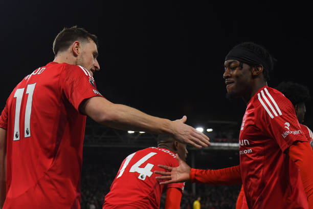 而就在丽芙 而就在丽芙