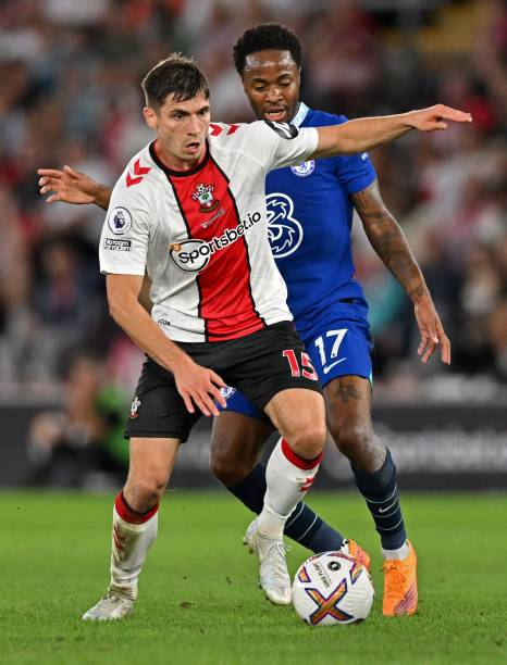 正在大步迈 正在大步迈