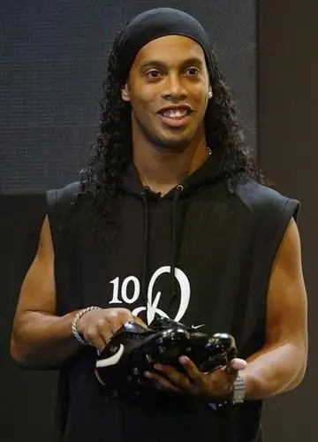 區的銳利突 區的銳利突